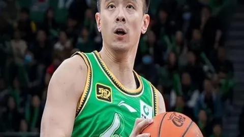 一击必胜！阿曼联拿达轻松揽获三连胜！